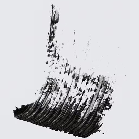 Estée Lauder Sumptuous Extreme Lash Mascara - Picture 8 of 11